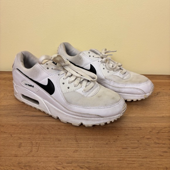 NIKE Air Max 90 Sneakers Womens Size 8 White Black DH8010 101 Athletic Comfort - Picture 2 of 13